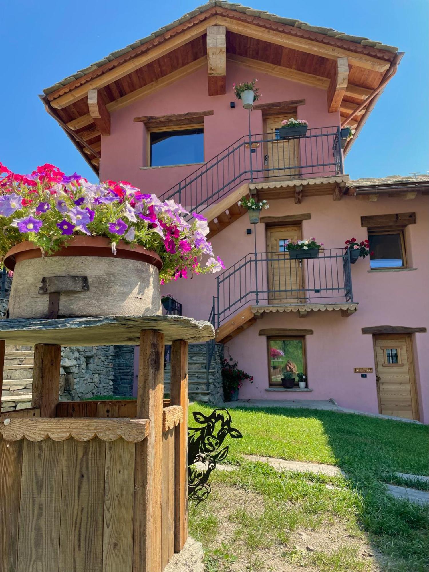 La Famille D'Evian Hotel Villeneuve Exterior foto